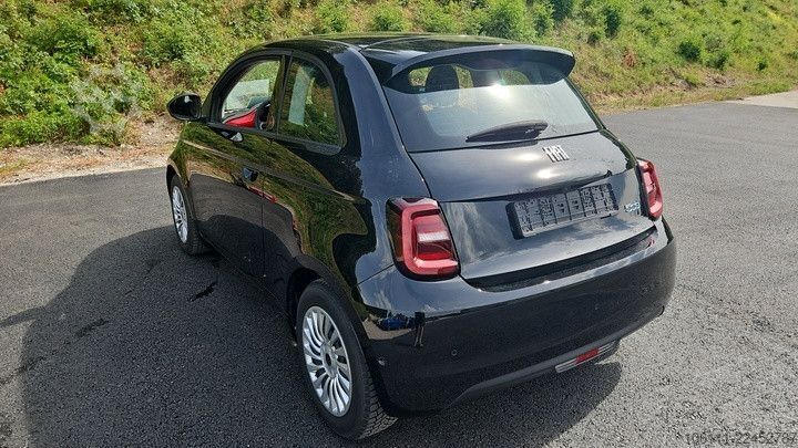 Van FIAT 500 e Red Paket Komfort
