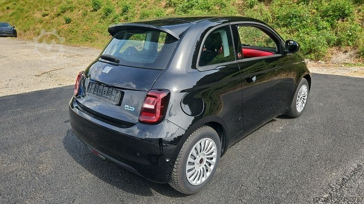 Van FIAT 500 e Red Paket Komfort