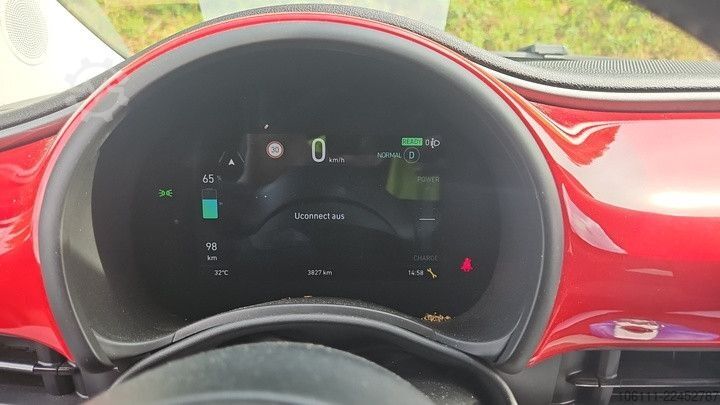 Van FIAT 500 e Red Paket Komfort