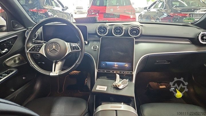 Kleinbus MERCEDES-BENZ C 220 d 4Matic AVANTGARDE Burmester® 3D