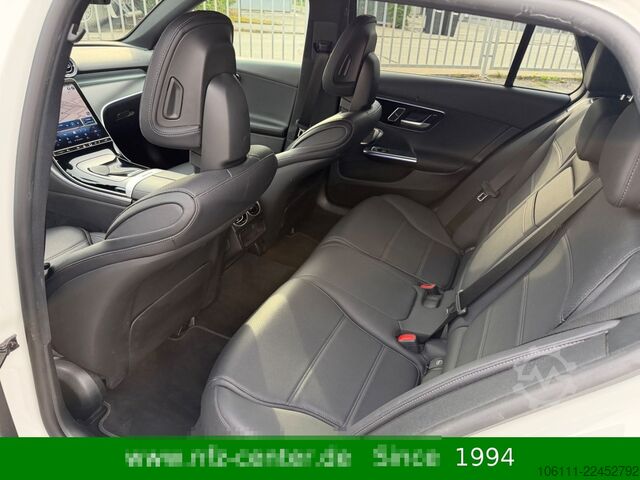 Minibus MERCEDES-BENZ C 220 d 4Matic AVANTGARDE Burmester® 3D AHK