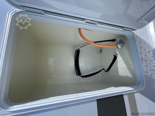 Teilintegriertes Wohnmobil ACROSS AERO 651 CPH | *Rollstuhlgerecht mit hydr. Lift*