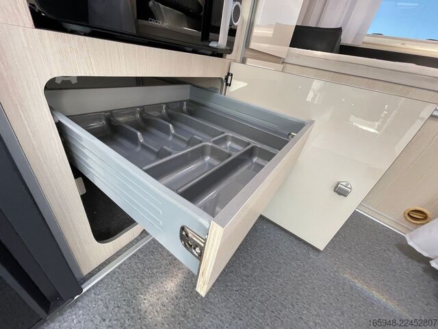 Teilintegriertes Wohnmobil ACROSS AERO 651 CPH | *Rollstuhlgerecht mit hydr. Lift*