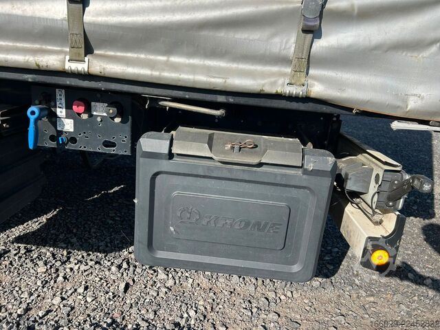Open semitrailer with tarp KRONE Schiebeplanen Auflieger