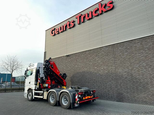 Kranwagen MAN TGX 33.510 6X4 TREKKER-BAKWAGEN COMBI + FASSI F...