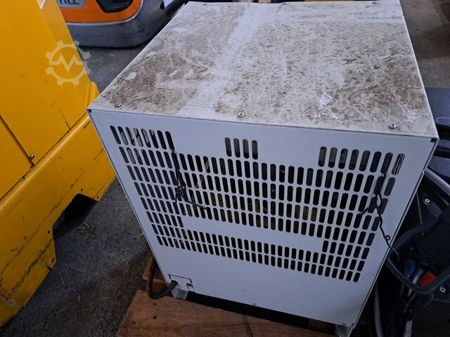 Schubmaststapler No 03 yale MR14 AC