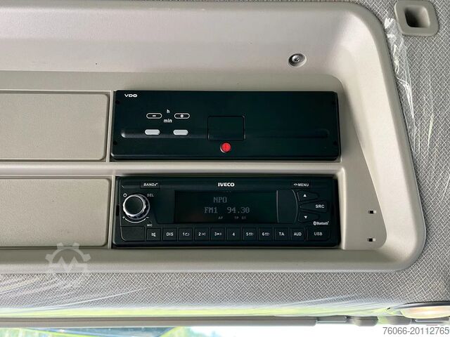 Standard-SZM Iveco T-Way AT720T47TH Tractor Head