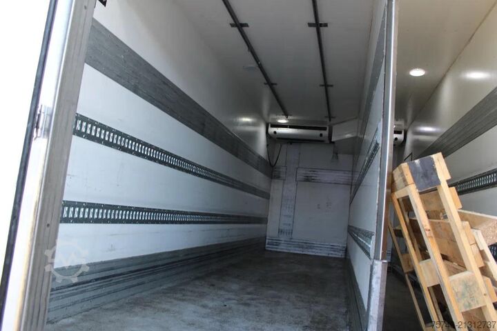Refrigerated/freezer transport Mercedes-Benz Antos 1924 + THERMO KING 1200 + LIFT + EURO 6