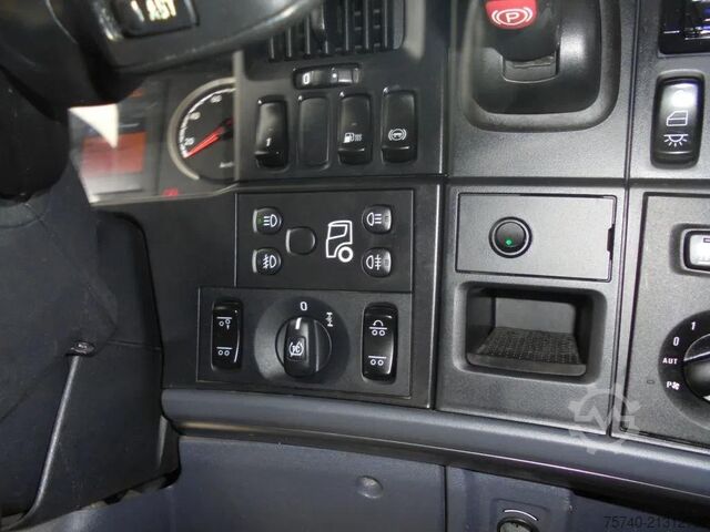 Curtain sided Scania R500 V8 + Euro 5 + Retarder + Lift + 6x2