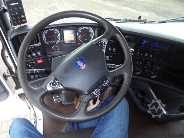 Curtain sided Scania R500 V8 + Euro 5 + Retarder + Lift + 6x2