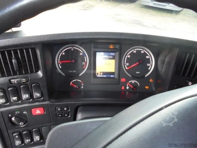 Curtain sided Scania R500 V8 + Euro 5 + Retarder + Lift + 6x2
