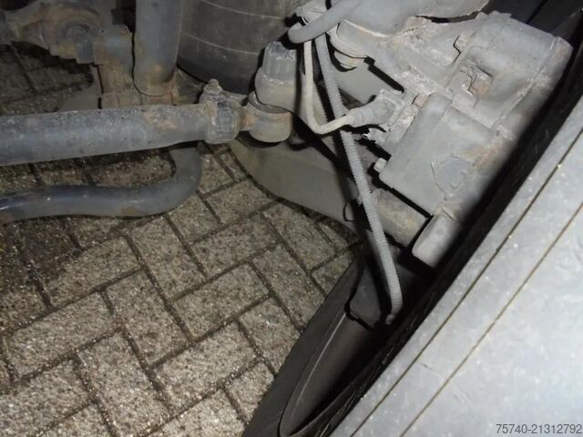 Curtain sided Scania R500 V8 + Euro 5 + Retarder + Lift + 6x2