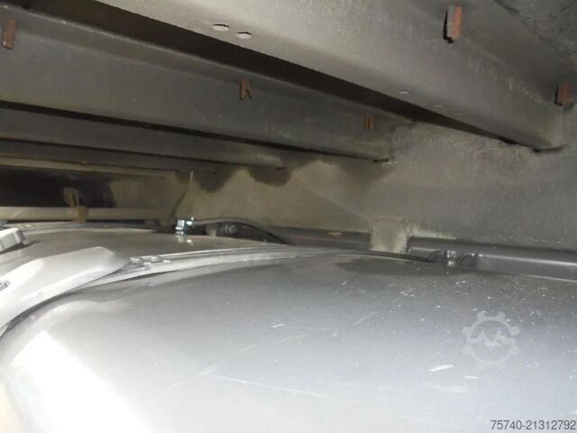 Curtain sided Scania R500 V8 + Euro 5 + Retarder + Lift + 6x2