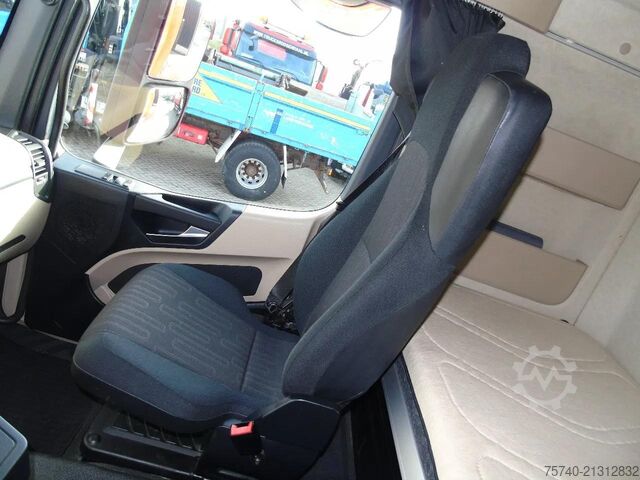 Standard tractor Mercedes-Benz Actros 1933 + SPOILER