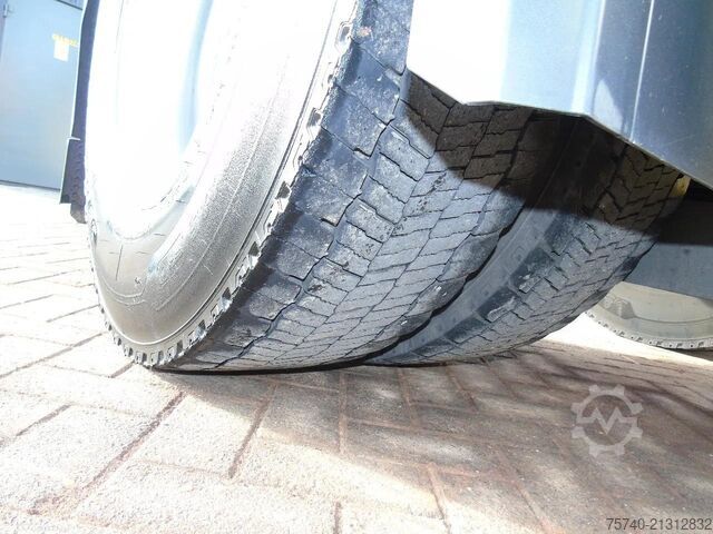Standard tractor Mercedes-Benz Actros 1933 + SPOILER