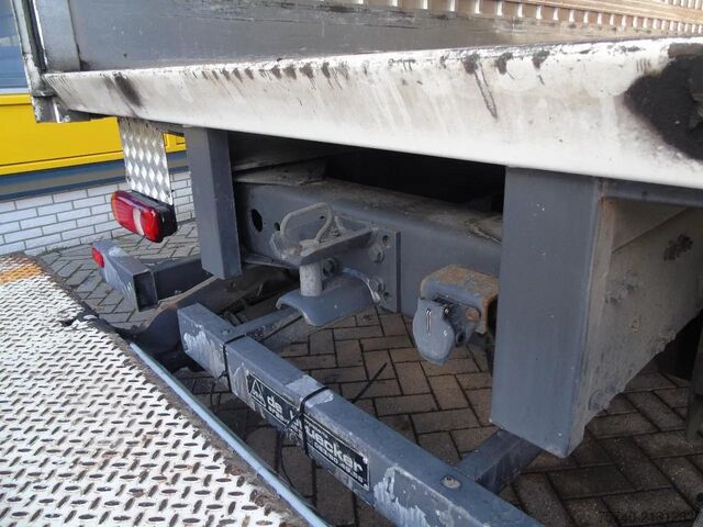 Koffer Volvo FL 16.240 + euro 5 + lift + 16t + MANUAL