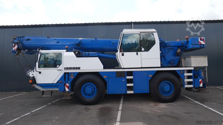 Kranwagen Liebherr LTM 1030