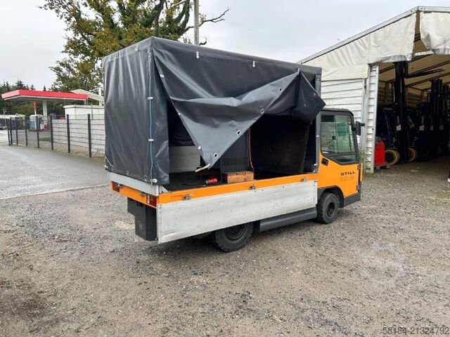 Tow Tractor Still R07-25