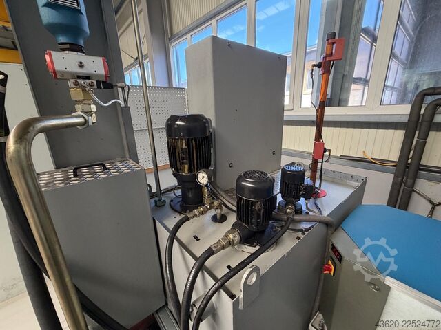 Vertikales Bearbeitungszentrum Micron UCP 1000