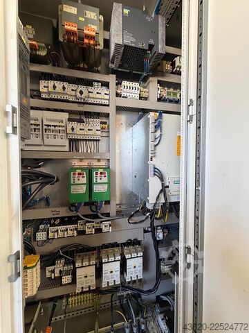 Vertikales Bearbeitungszentrum Micron UCP 1000