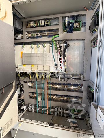 Vertikales Bearbeitungszentrum Micron UCP 1000
