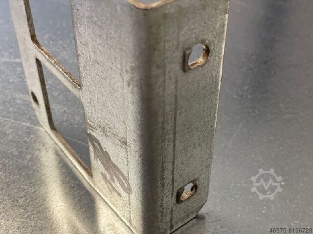 Halter Agraffenwinkel Palettenregal Bito PL 38/ sendzimir verzinkt/ Öffnungsmaß: 47x51 mm