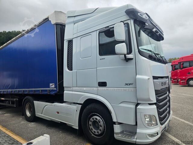 Standard tractor unit DAF XF 530 FT Space Cab