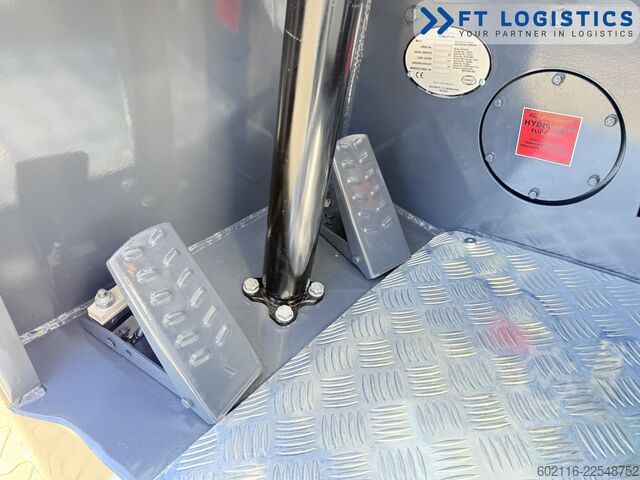 Vierwegestapler Combilift CB3000 DIESEL TRIPLEX 5500 FREE-LIFT