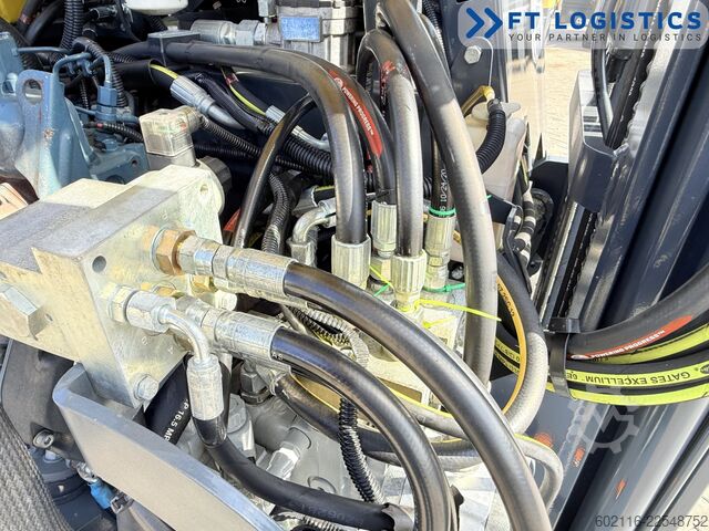 Vierwegestapler Combilift CB3000 DIESEL TRIPLEX 5500 FREE-LIFT