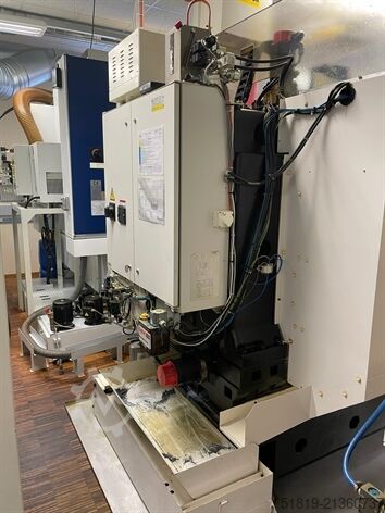 5-axis machining center FANUC ROBODRILL  ALPHA T14i B