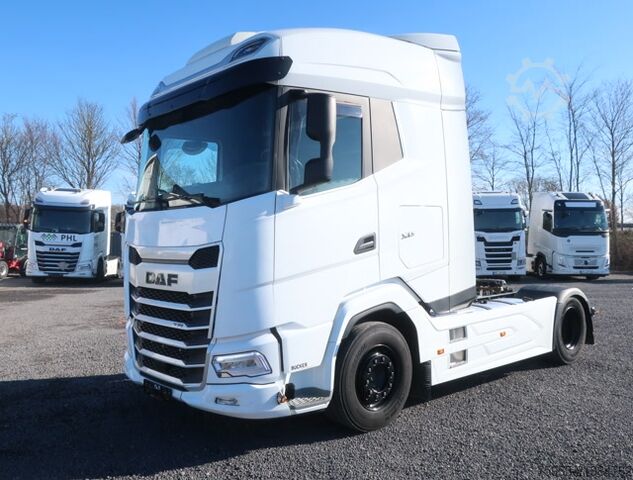 Standard tractor unit DAF XG 530 Intarder Multihydraulik Navi Standklima