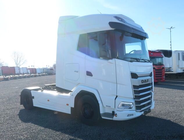 Standard tractor unit DAF XG 530 Intarder Multihydraulik Navi Standklima