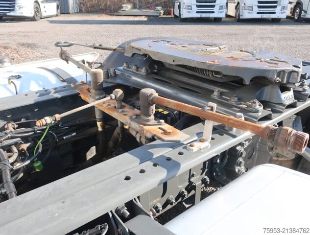 Standard tractor unit DAF XG 530 Intarder Multihydraulik Navi Standklima