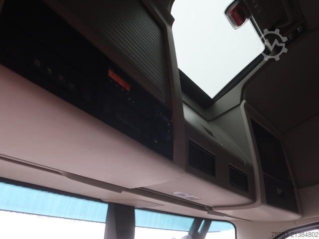 Standard tractor unit Volvo FH 500 Aero Euro 6 Globetrotter XL Leder Mikrowell