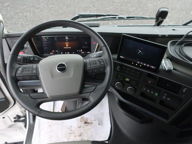 Standard tractor unit Volvo FH 500 Aero Euro 6 Globetrotter XL Leder Mikrowell