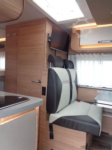 Teilintegriertes Wohnmobil WEINSBERG CaraCompact 600 MEG Pepper Peugeot