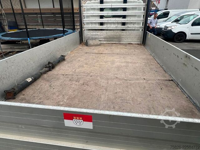 Pritschenwagen NISSAN Cabstar Pritsche Zwillingsbereifung