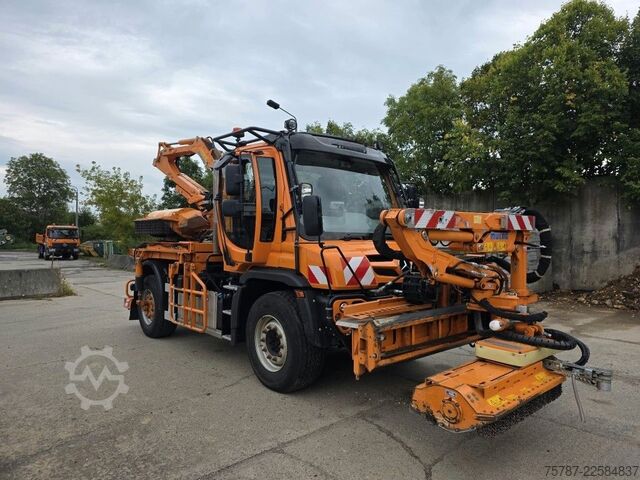 Spezial-LKW UNIMOG U427L mit Mulag MFK500 & MHU+Aebis Schmidt Strat