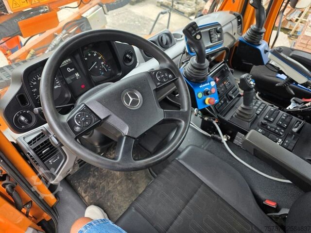 Spezial-LKW UNIMOG U427L mit Mulag MFK500 & MHU+Aebis Schmidt Strat
