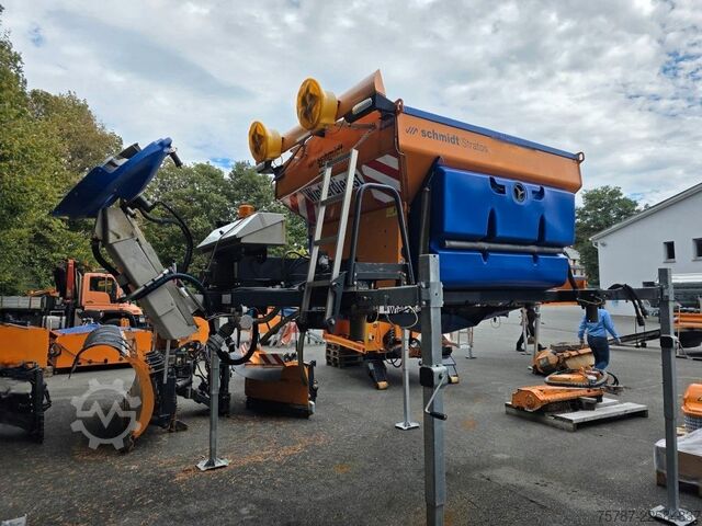 Spezial-LKW UNIMOG U427L mit Mulag MFK500 & MHU+Aebis Schmidt Strat