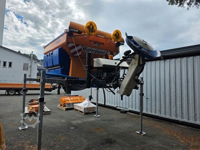 Spezial-LKW UNIMOG U427L mit Mulag MFK500 & MHU+Aebis Schmidt Strat