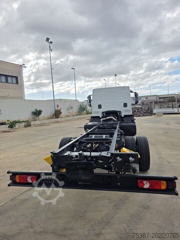 Truck chassis IVECO 120E25