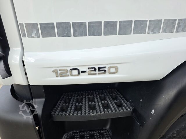 Truck chassis IVECO 120E25