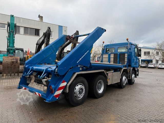 Skip truck MERCEDES-BENZ 3243 Actros MP1 Klima Retarder Funk 4-A-Absetzer