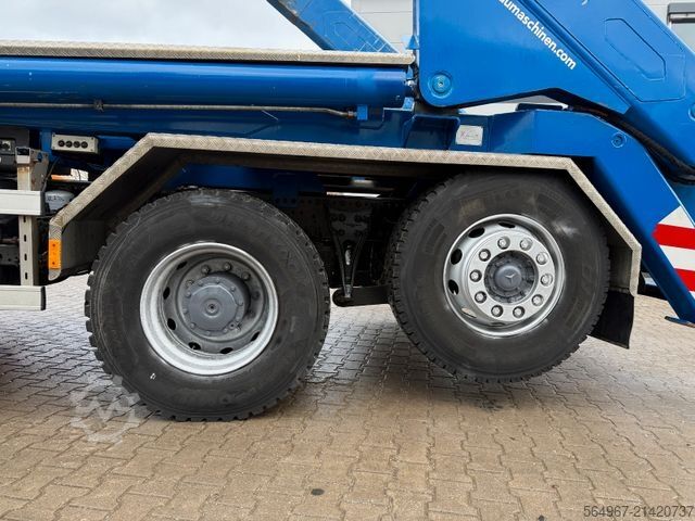 Skip truck MERCEDES-BENZ 3243 Actros MP1 Klima Retarder Funk 4-A-Absetzer