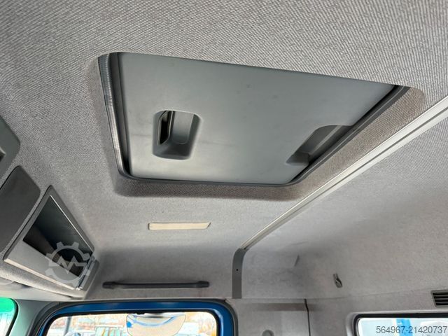 Skip truck MERCEDES-BENZ 3243 Actros MP1 Klima Retarder Funk 4-A-Absetzer