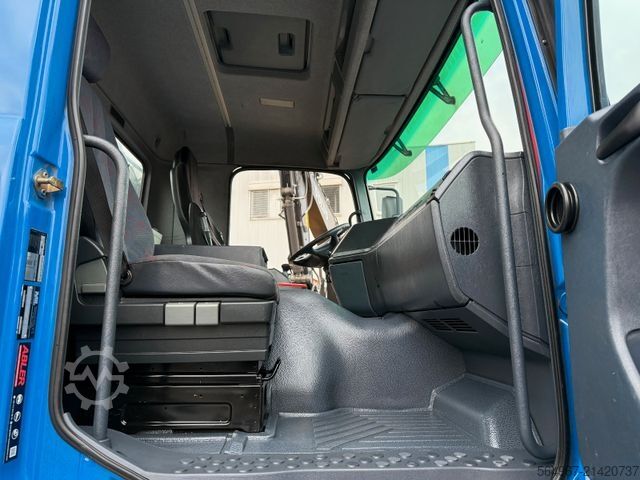 Skip truck MERCEDES-BENZ 3243 Actros MP1 Klima Retarder Funk 4-A-Absetzer