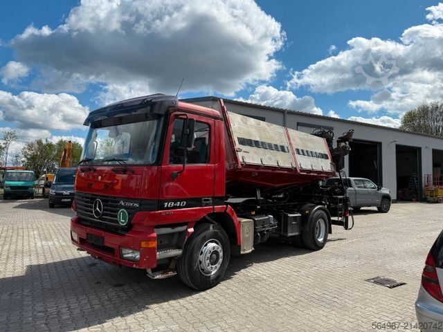 Kipper LKW MERCEDES-BENZ 1840 Actros 2Seiten-Kipper Kran Hiab 125-3 FunK