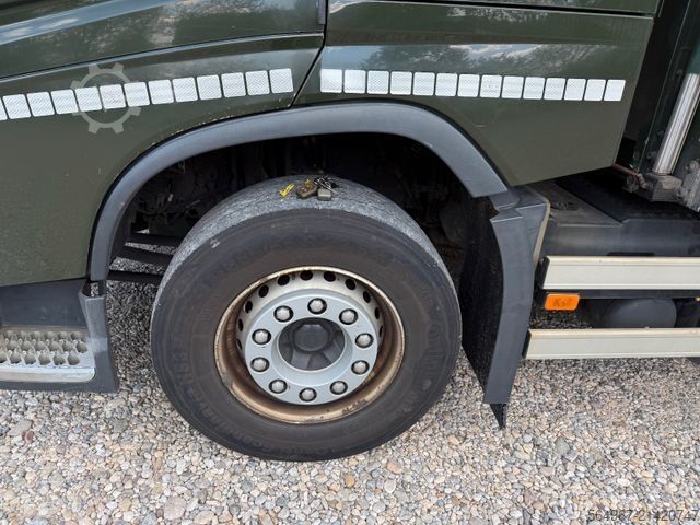 Flatbed truck with tarp VOLVO FH460 Pritsche Plane Bordw. Klima Retarder LBW