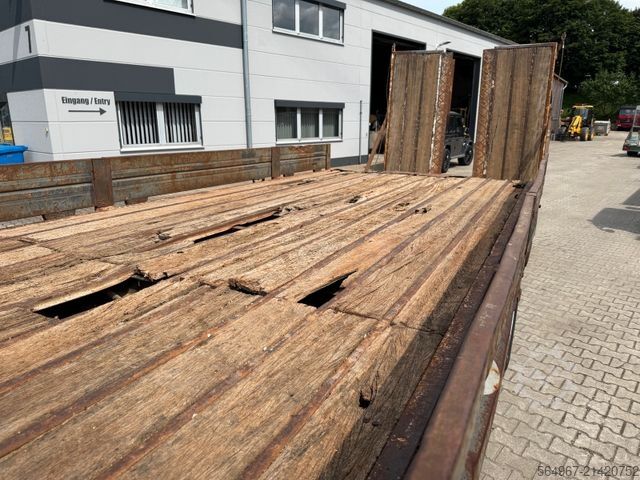 Wrecker MERCEDES-BENZ 2535 Actros MP1 Baumaschinentrans. KRAN + RAMPE